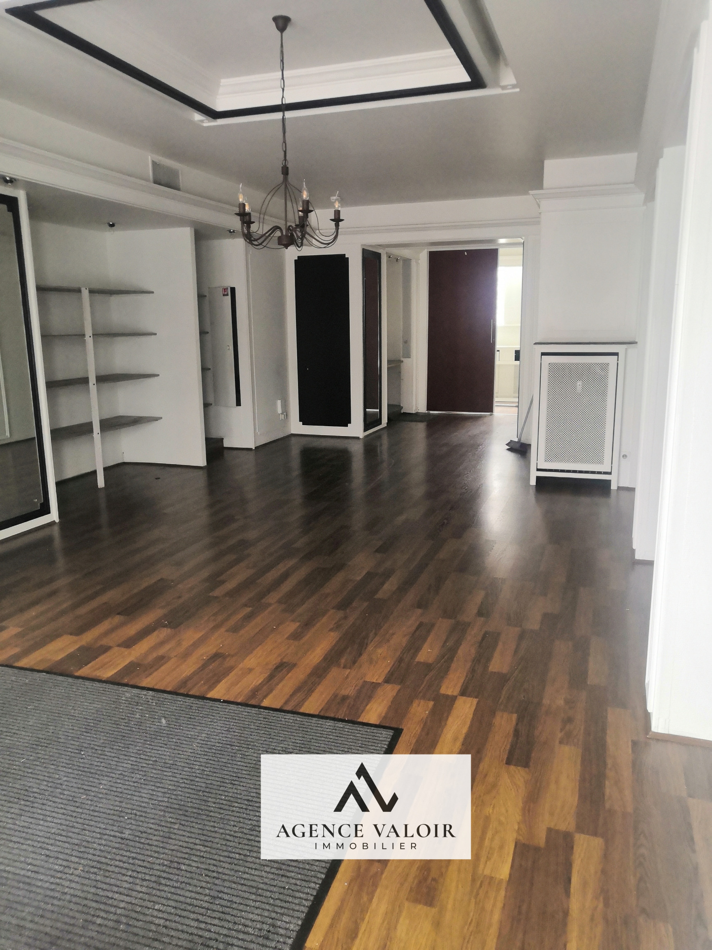 SARREGUEMINES - Rue des Généraux Crémer - Local commercial libre 70m2 en RDC