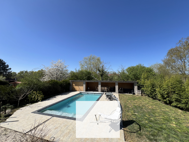 TALANGE - Maison 170m2 - piscine - 4 chambres + un T2 attenant