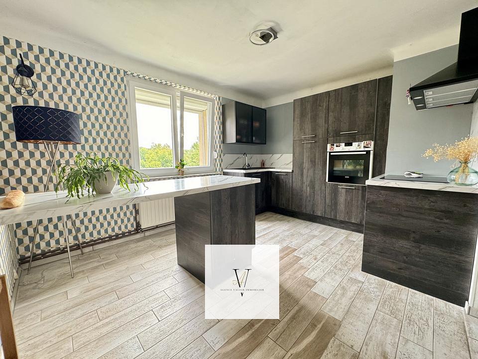 LE VAL-DE-GUÉBLANGE - Maison 7 pièces -191m2 - Possible Appartement Attenant.